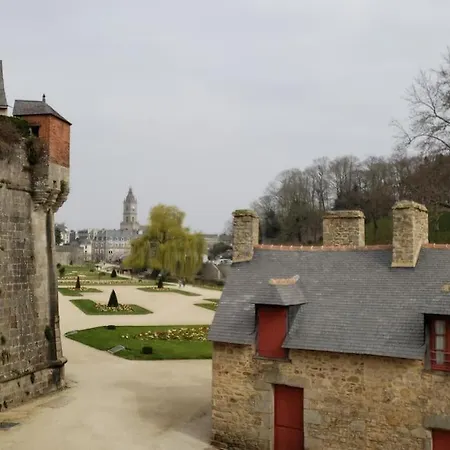 Bienvenue A L'arche De *